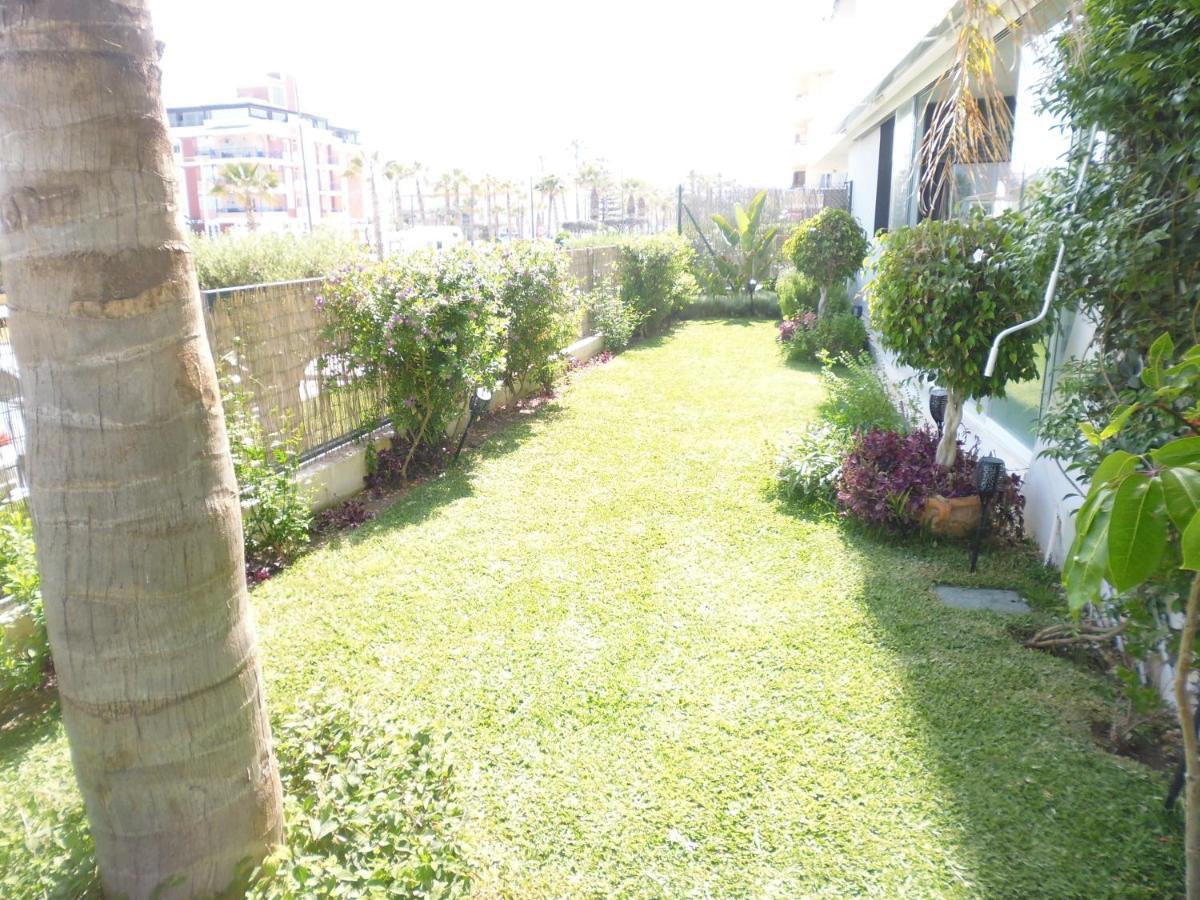 Apartamento Sealine Torrox Costa By The Beach Malaga Bagian luar foto