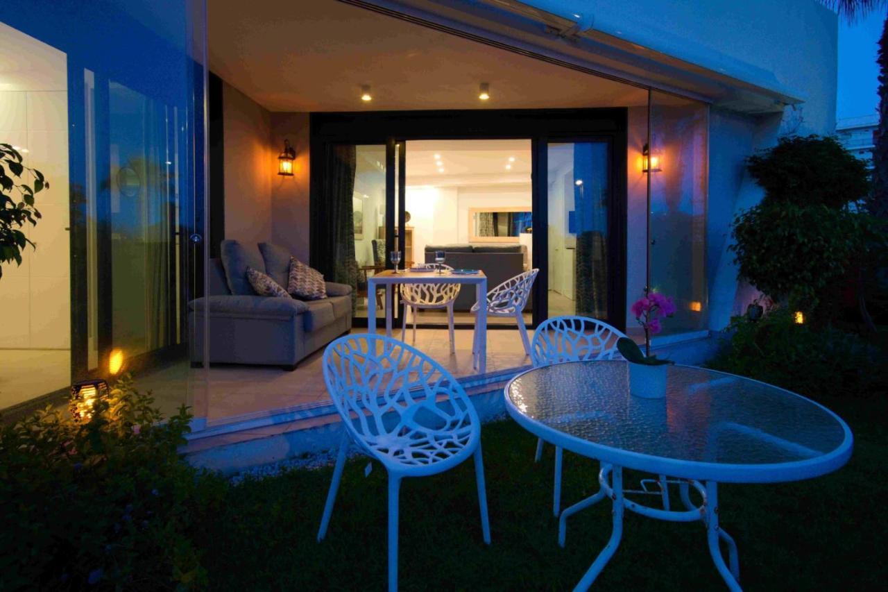 Apartamento Sealine Torrox Costa By The Beach Malaga Bagian luar foto